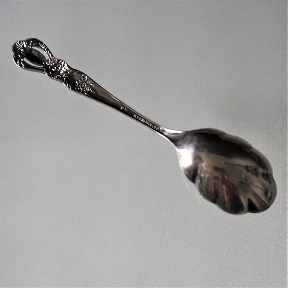 1847 Rogers Bros GRAND HERITAGE International Silverplate 1968 Sugar Spoon